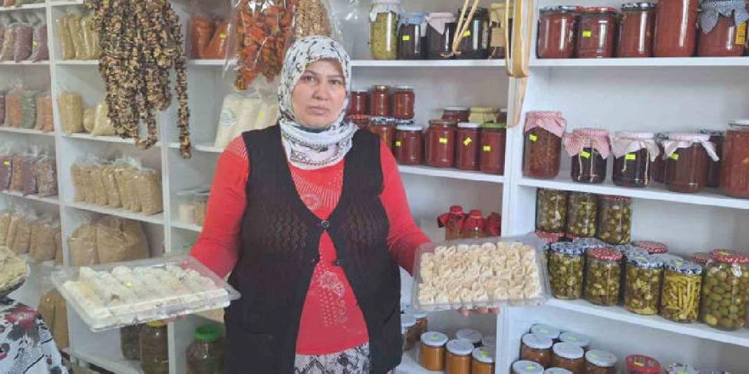 “Bu lezzetleri satmalısın” diyenleri dinledi işe koyuldu! Sattıkça talep artıyor: Çevresindeki kadınlara da istihdam sağlıyor 4